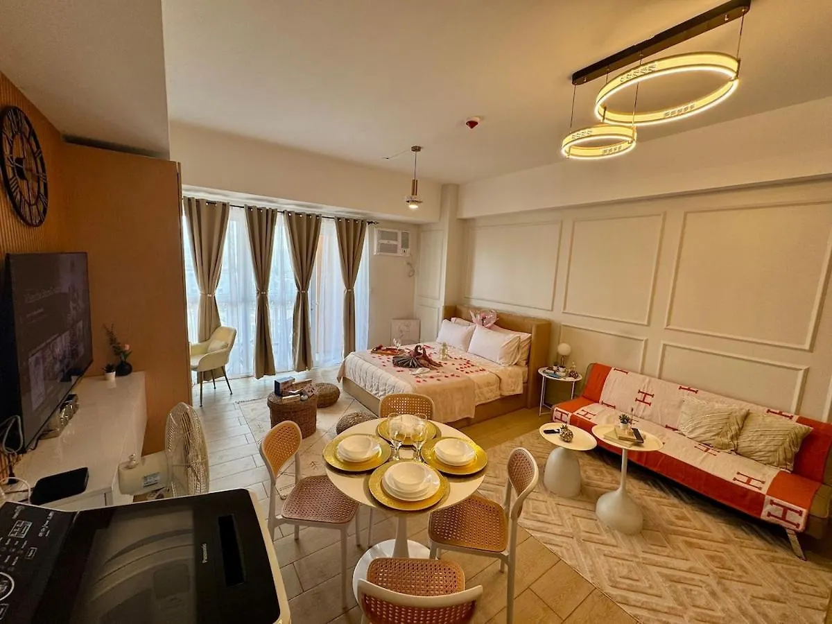 Spacious Staycation With Venice Grand Canal View Manila